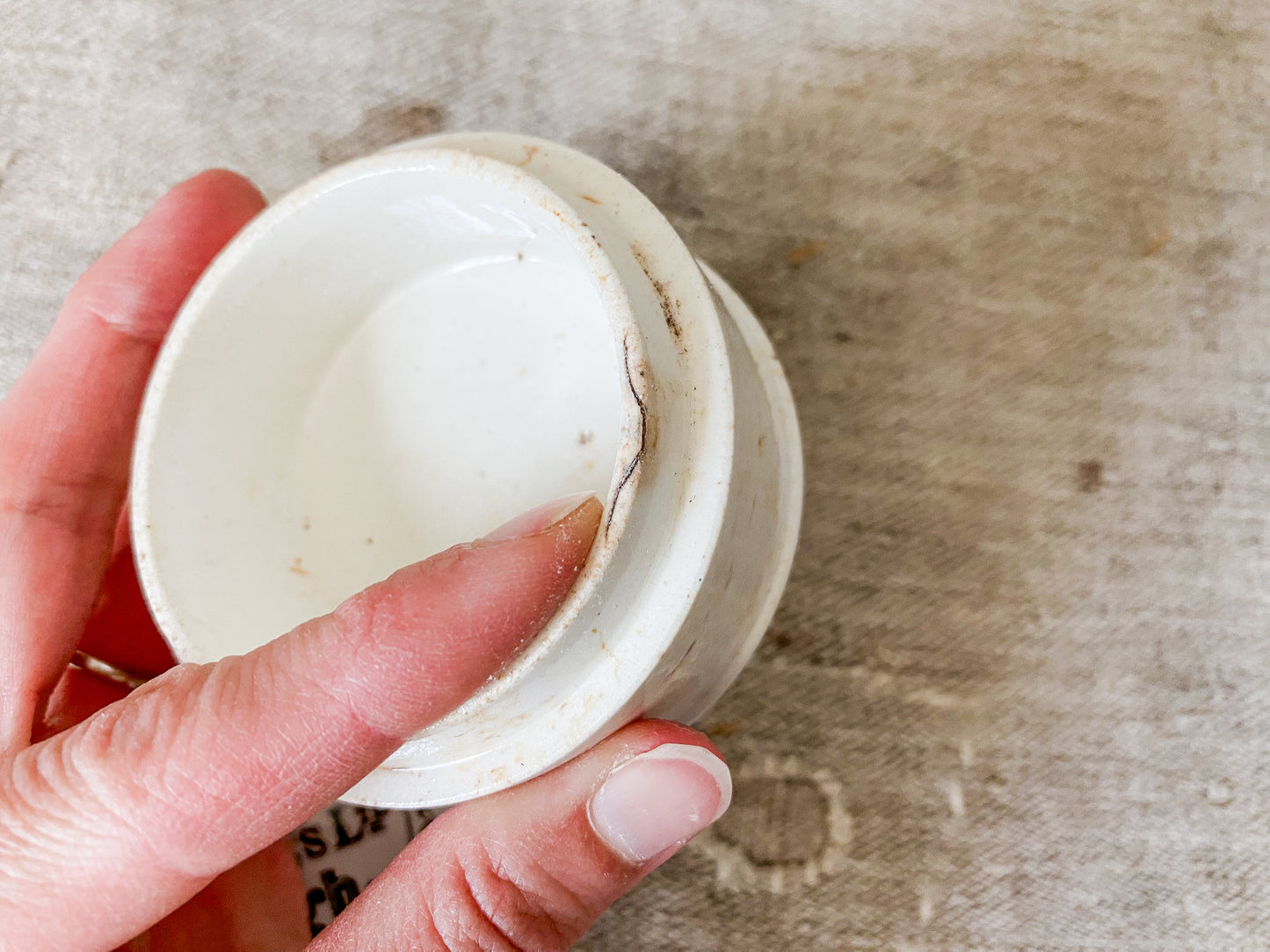 Antique Inman’s Cherry Toothpaste Pot & Lid