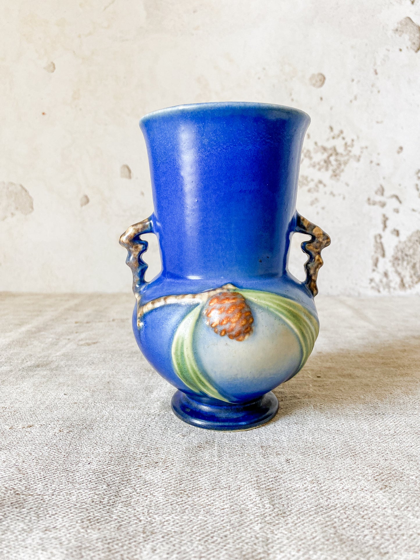 Vintage Roseville Pottery Blue Pinecone 6” Vase 839-6