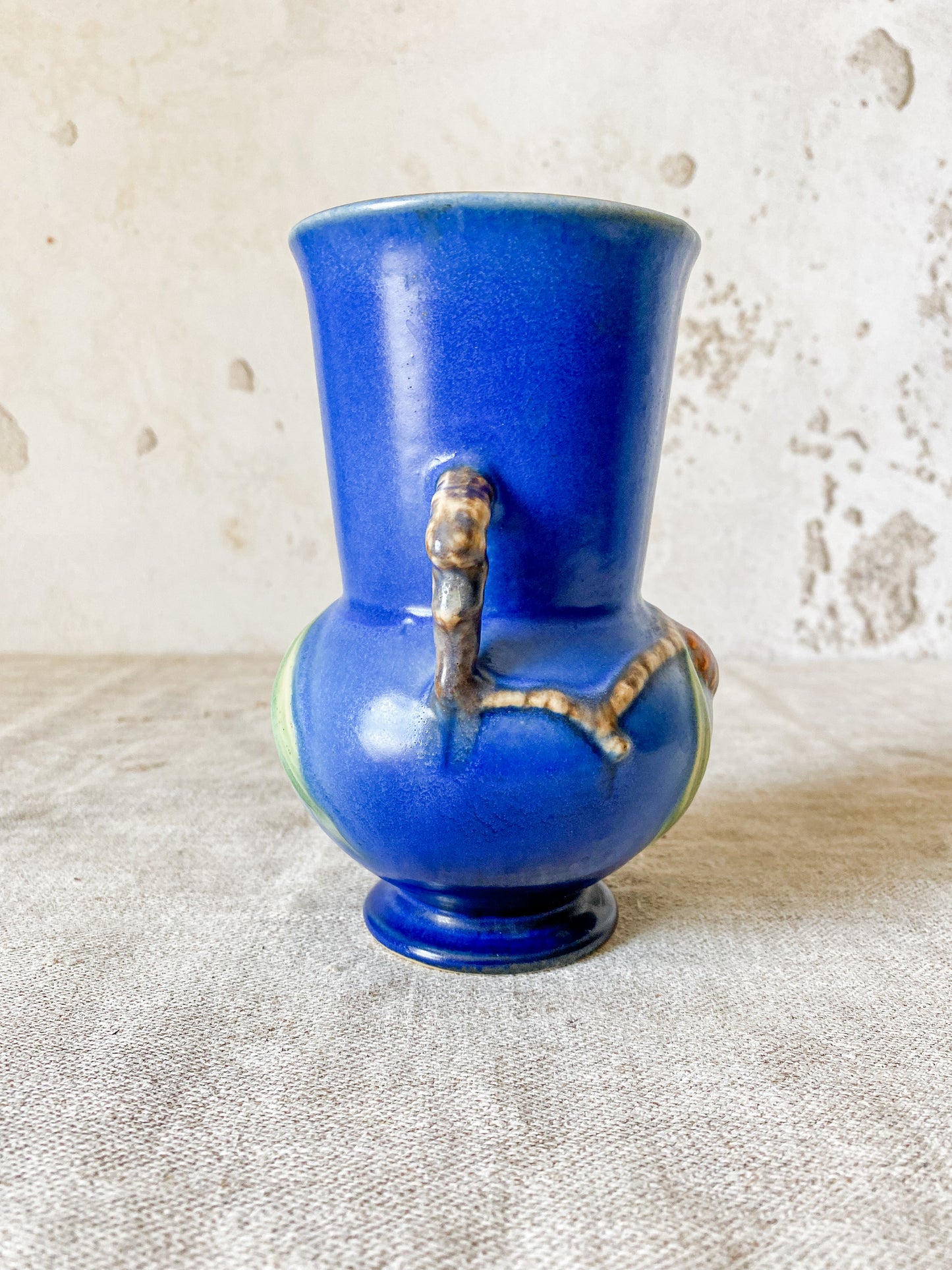 Vintage Roseville Pottery Blue Pinecone 6” Vase 839-6