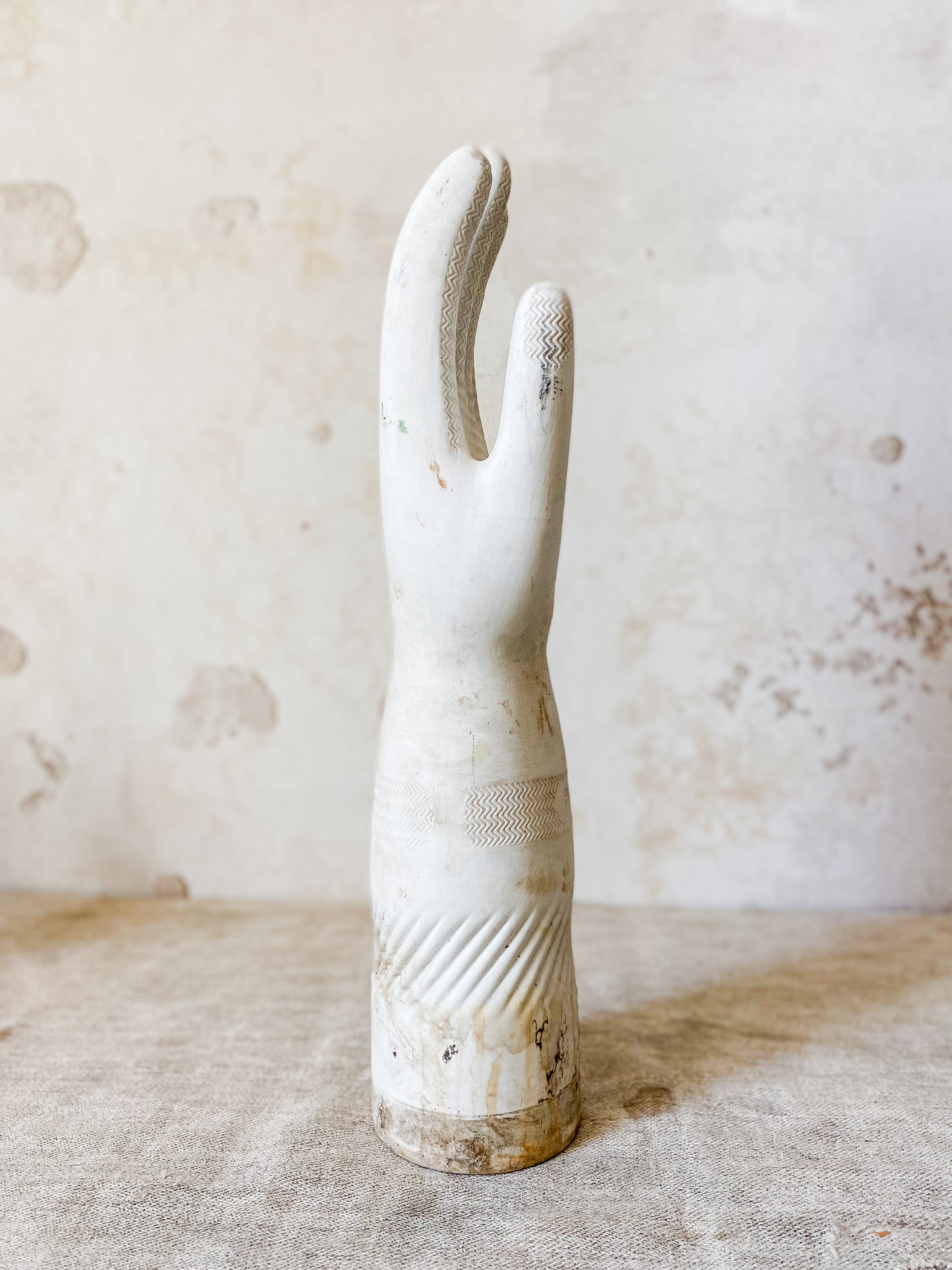 Vintage Ceramic Kitchen Glove Mold