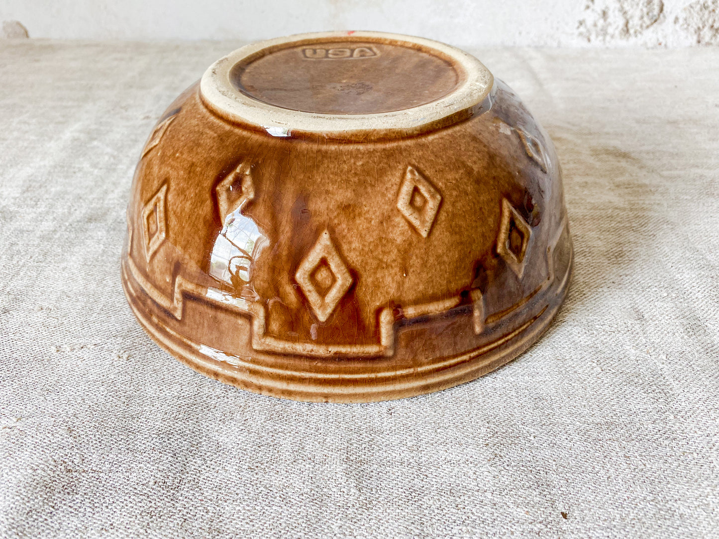Vintage Monmouth Pottery Diamond Pattern Brown 9” Mixing Bowl