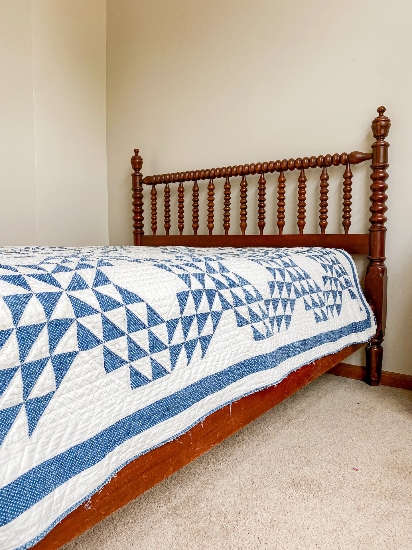 Antique Blue and White Ocean Wave Quilt, c1910