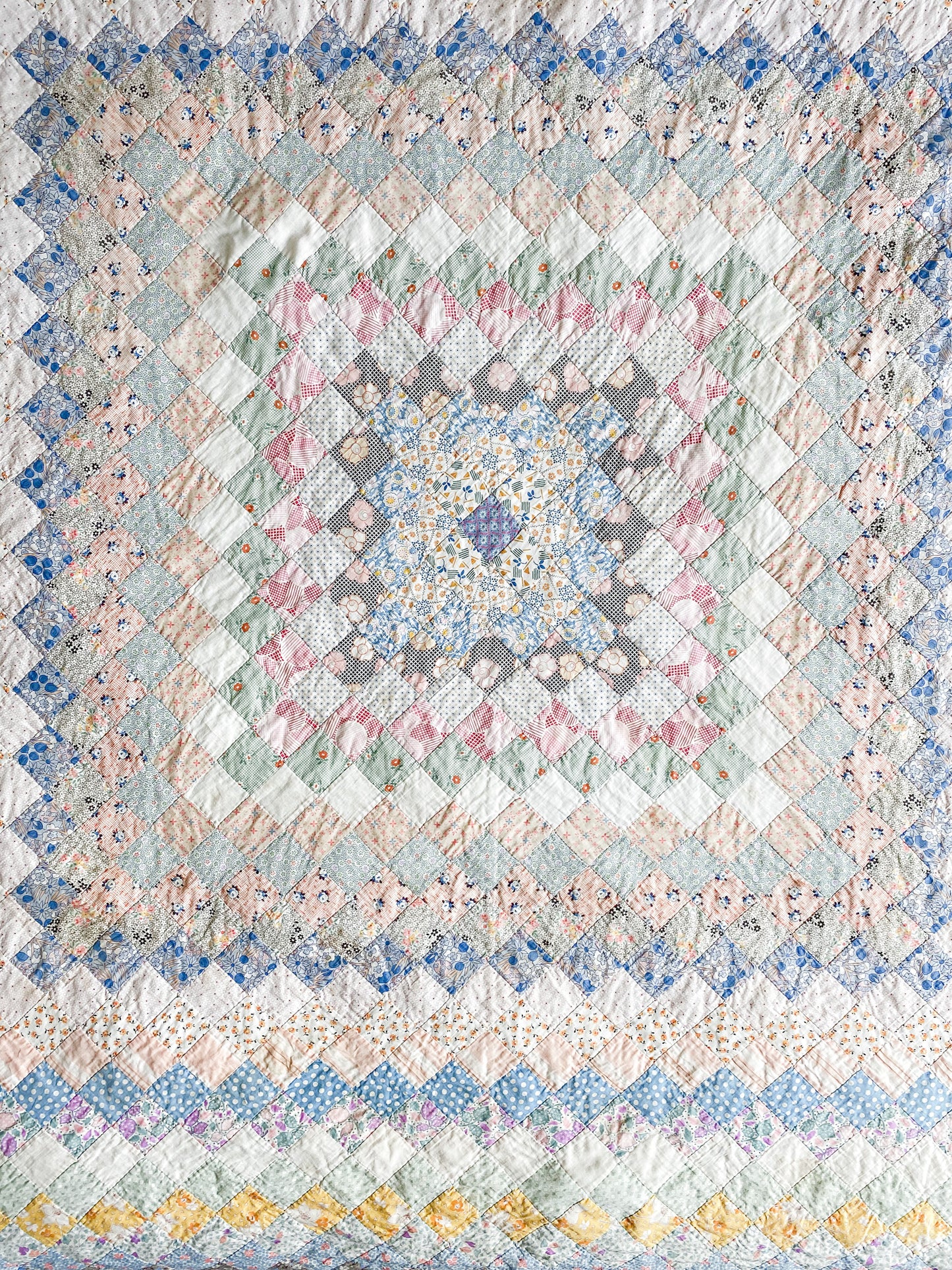 Vintage Around the World Quilt, c1930