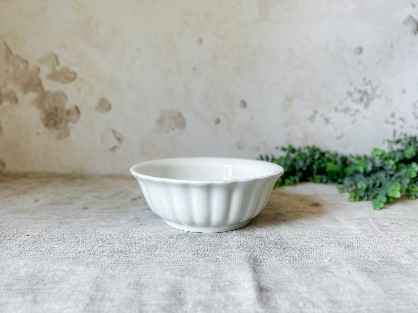 Charles Meakin 8" Lady Finger Ironstone Bowl