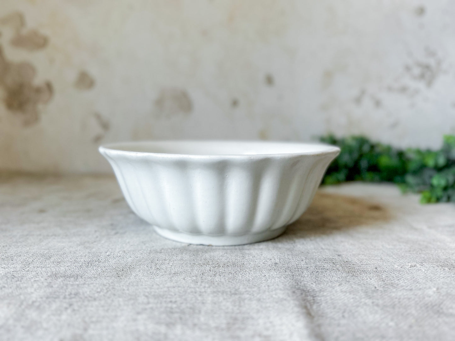 Charles Meakin 8" Lady Finger Ironstone Bowl