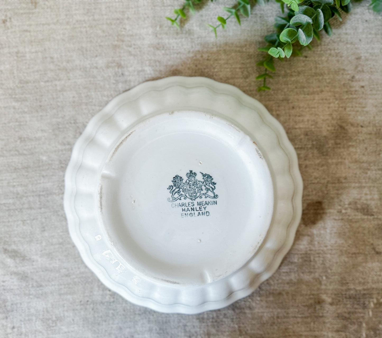 Charles Meakin 8" Lady Finger Ironstone Bowl