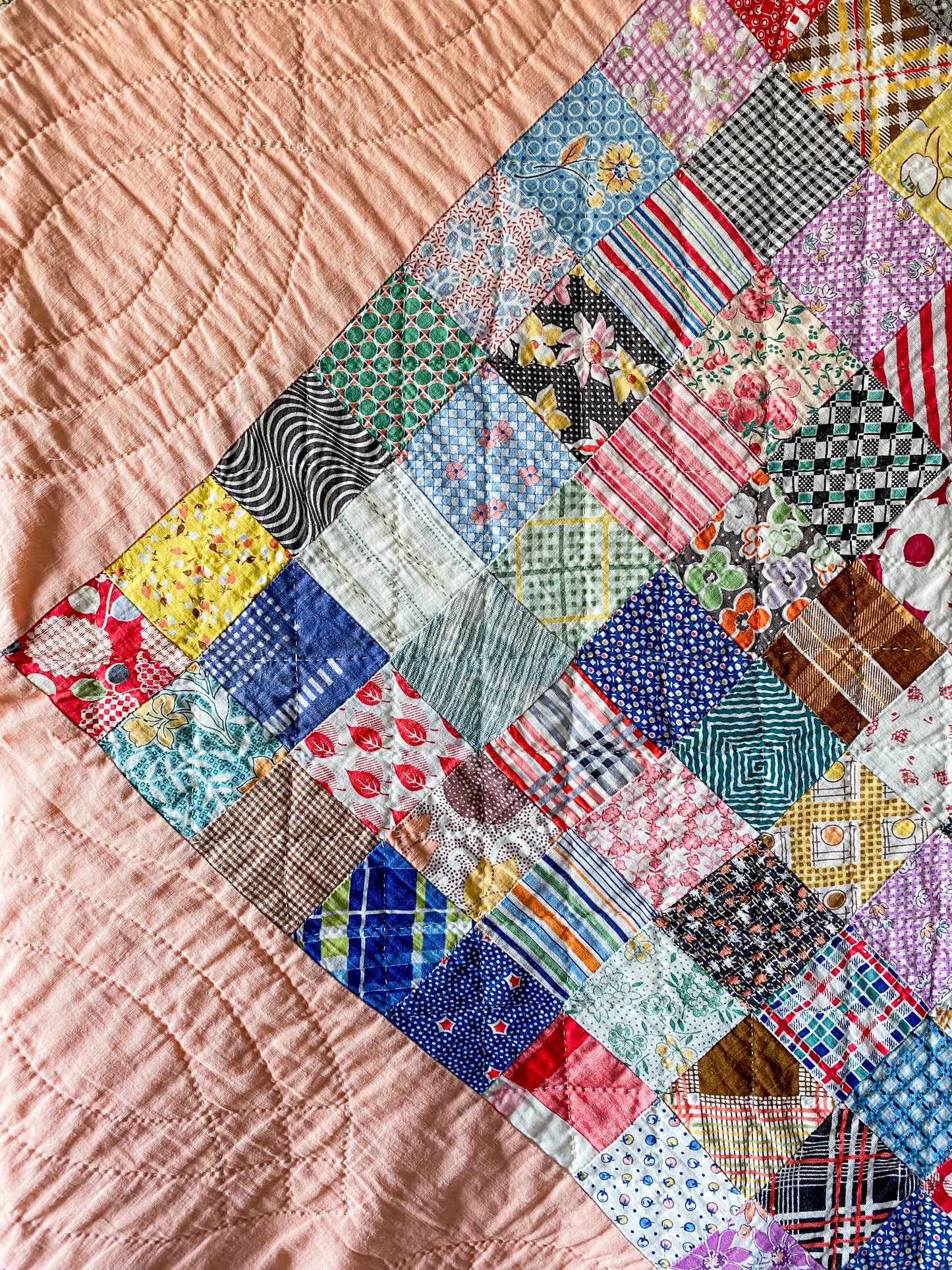 Vintage Melon Peach Medallion Patchwork Quilt, c1920