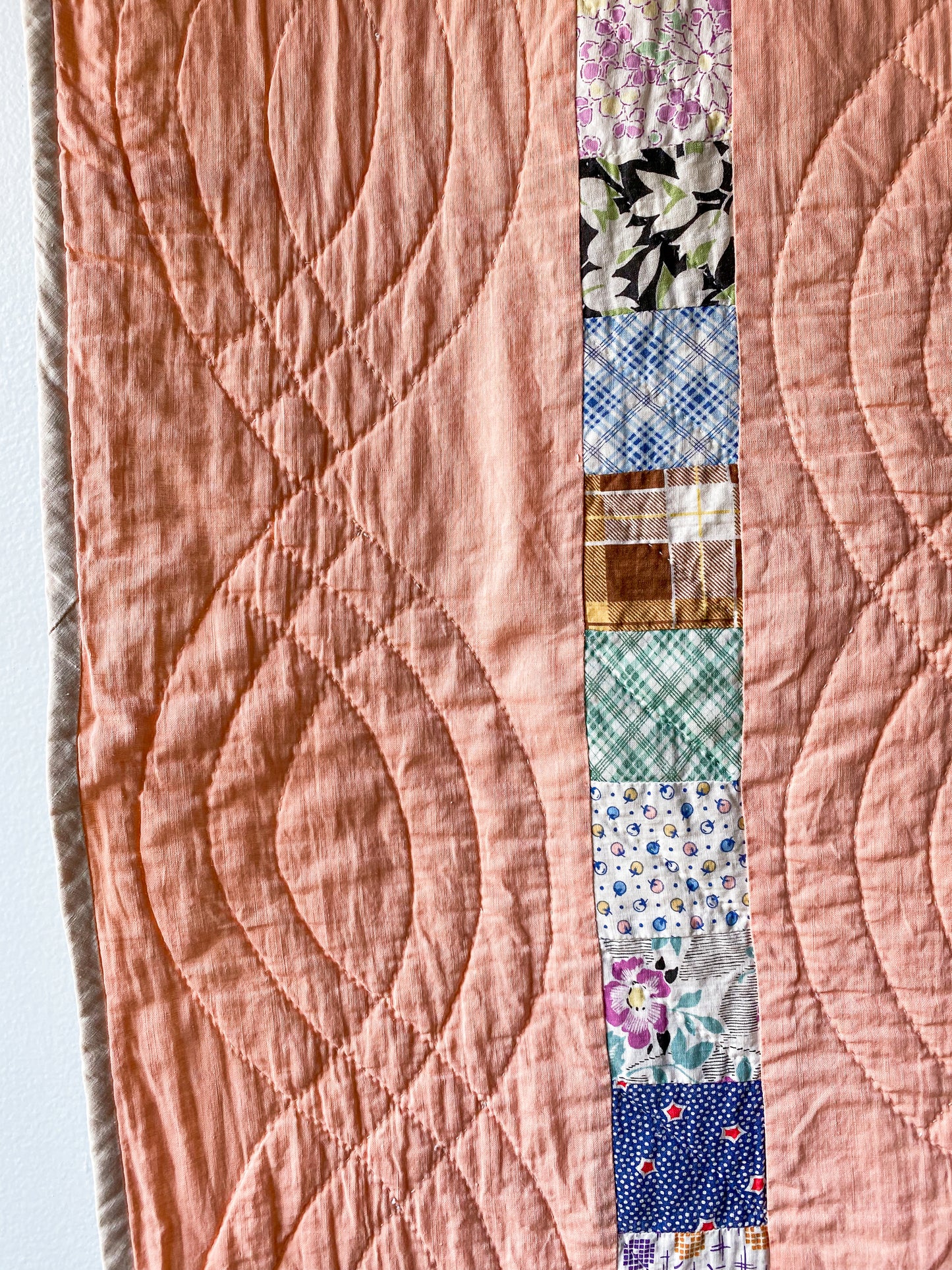 Vintage Melon Peach Medallion Patchwork Quilt, c1920