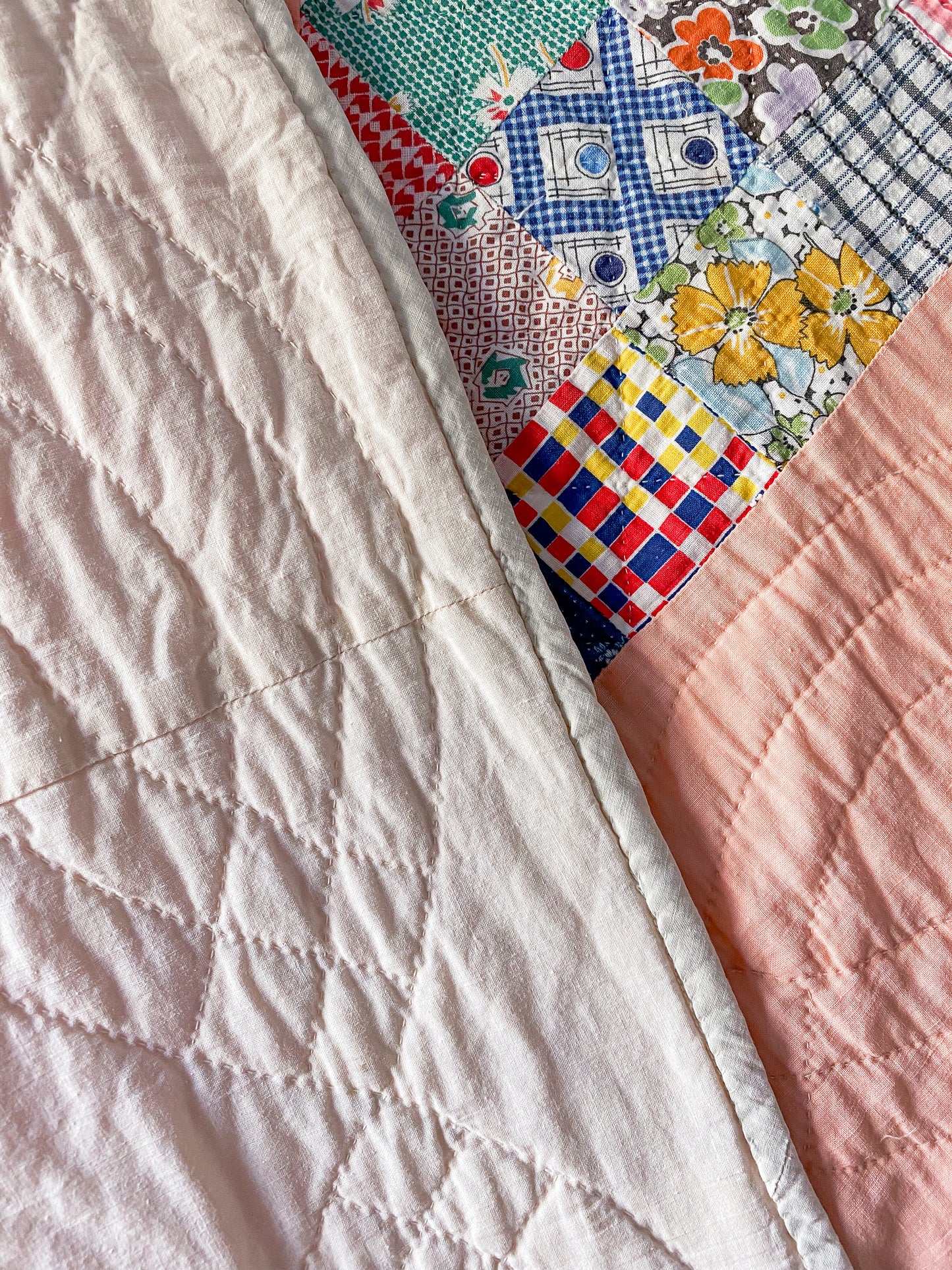 Vintage Melon Peach Medallion Patchwork Quilt, c1920