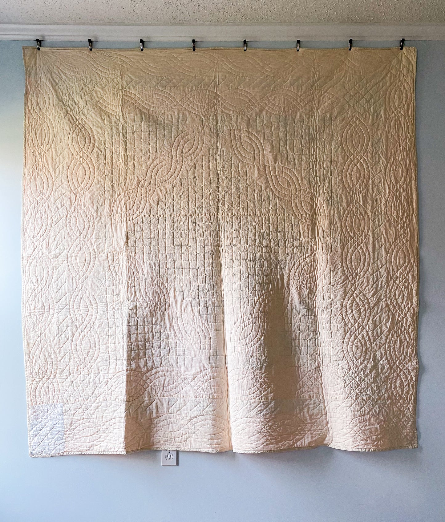 Vintage Melon Peach Medallion Patchwork Quilt, c1920