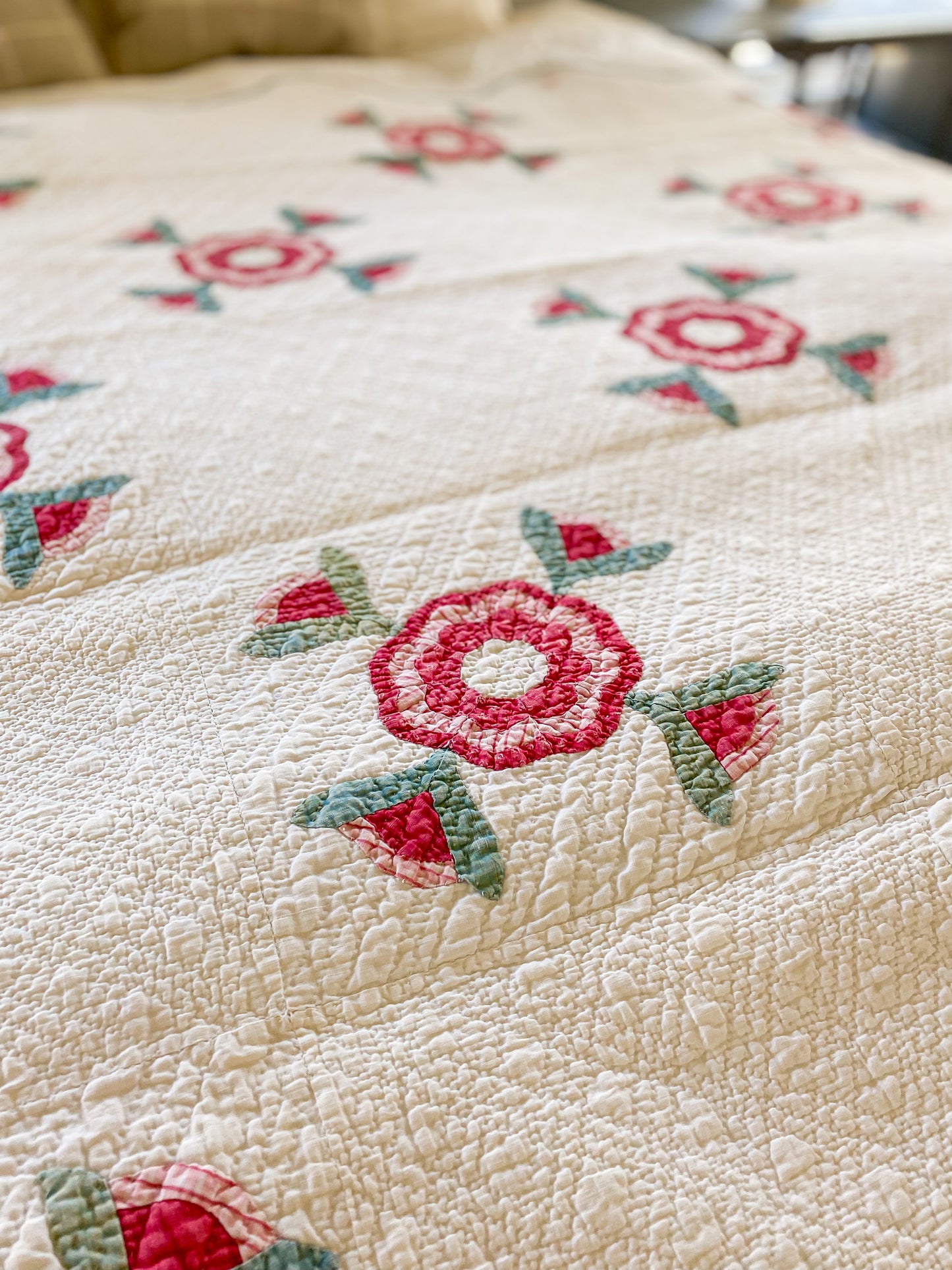 Antique Red and Overdye Green California Rose Applique Quilt c1880s, 90" x 67"