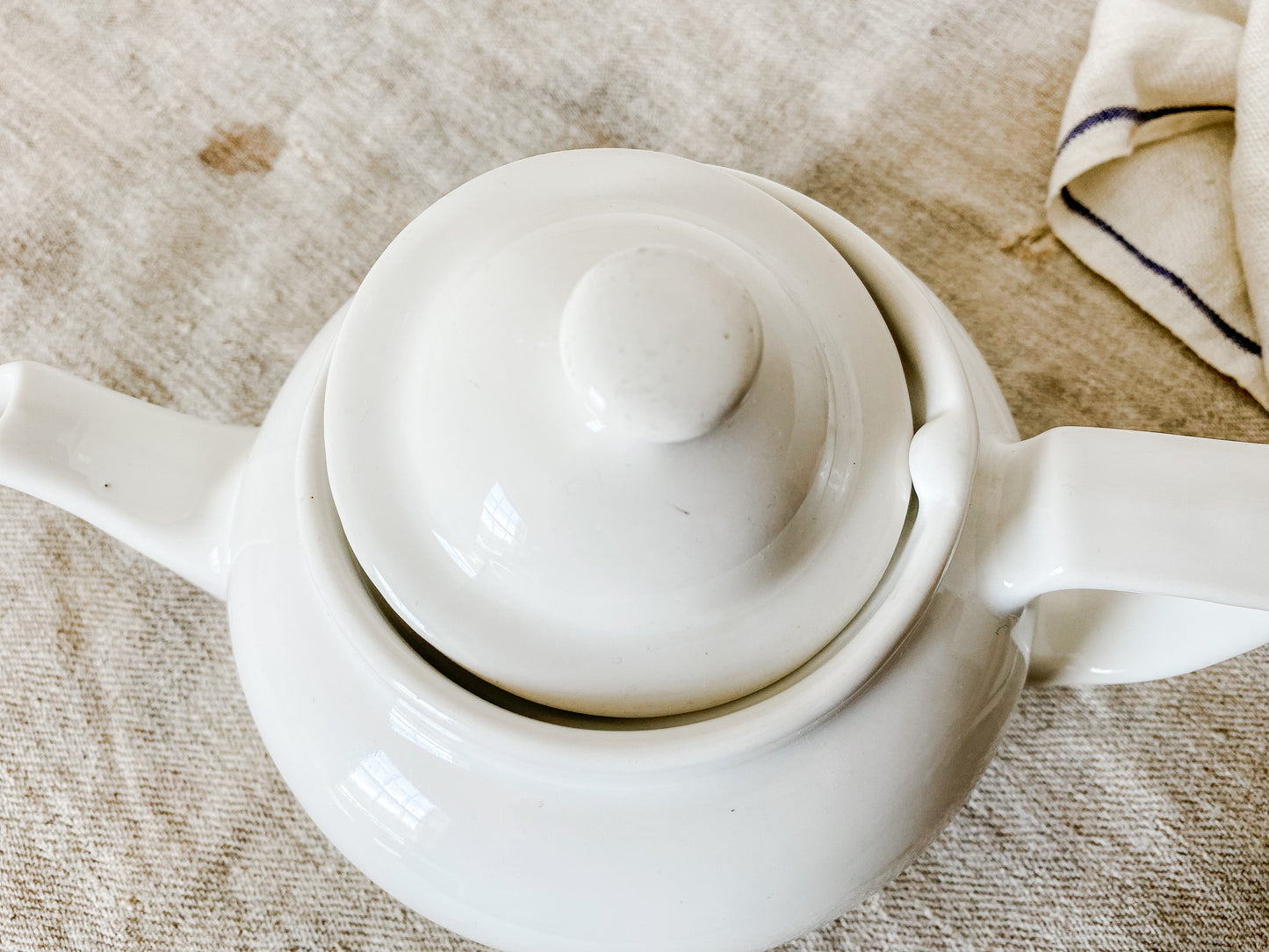 Vintage Heavy White Ceramic Teapot | Simple Cottage Farmhouse Kitchen
