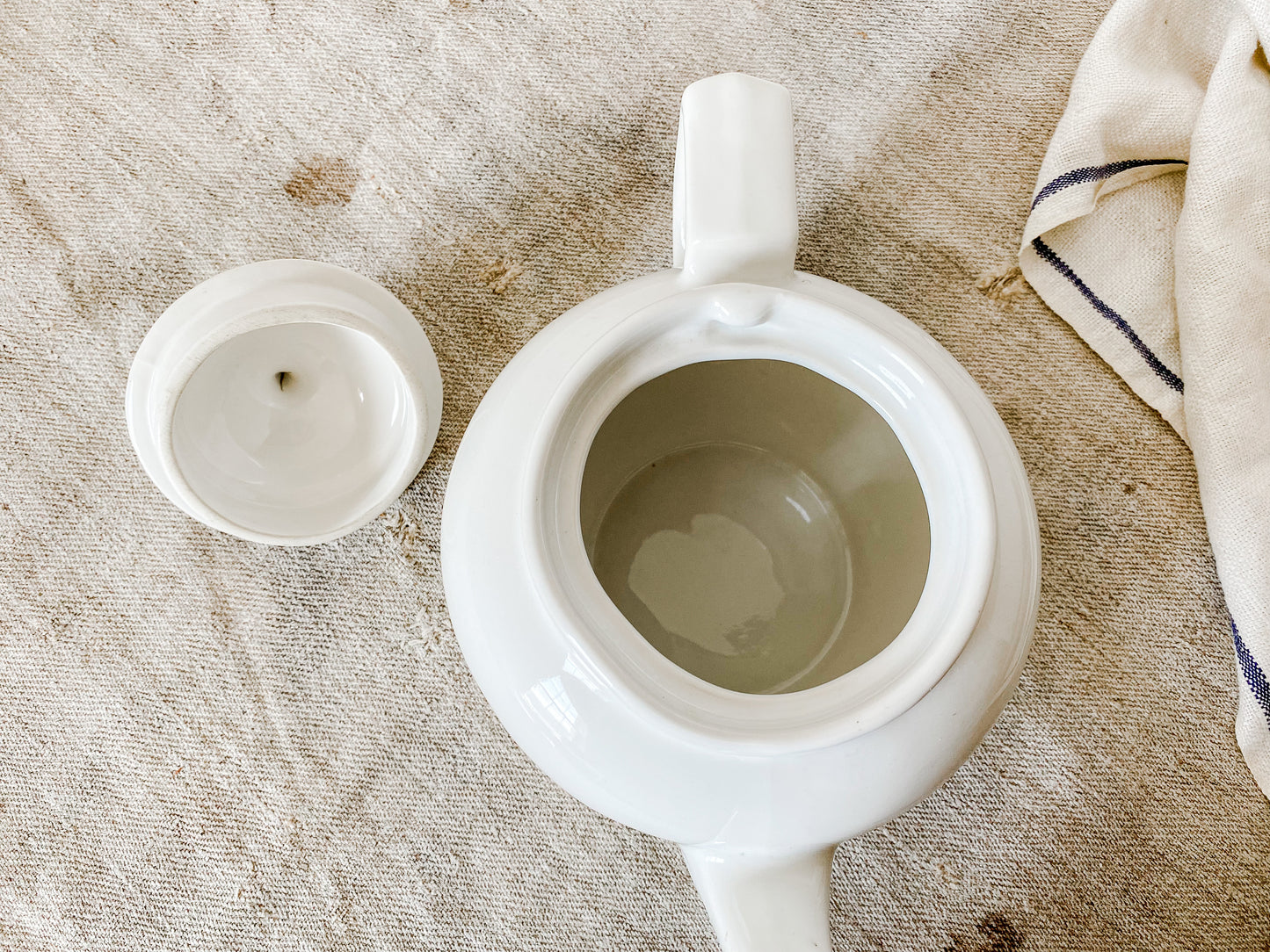 Vintage Heavy White Ceramic Teapot | Simple Cottage Farmhouse Kitchen