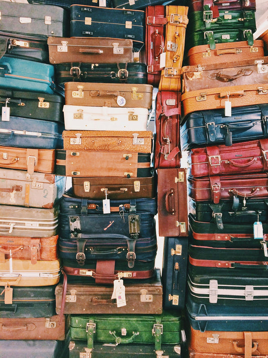 5 Little Things I Pack for Antiquing Trips to England That Make a Huge Difference