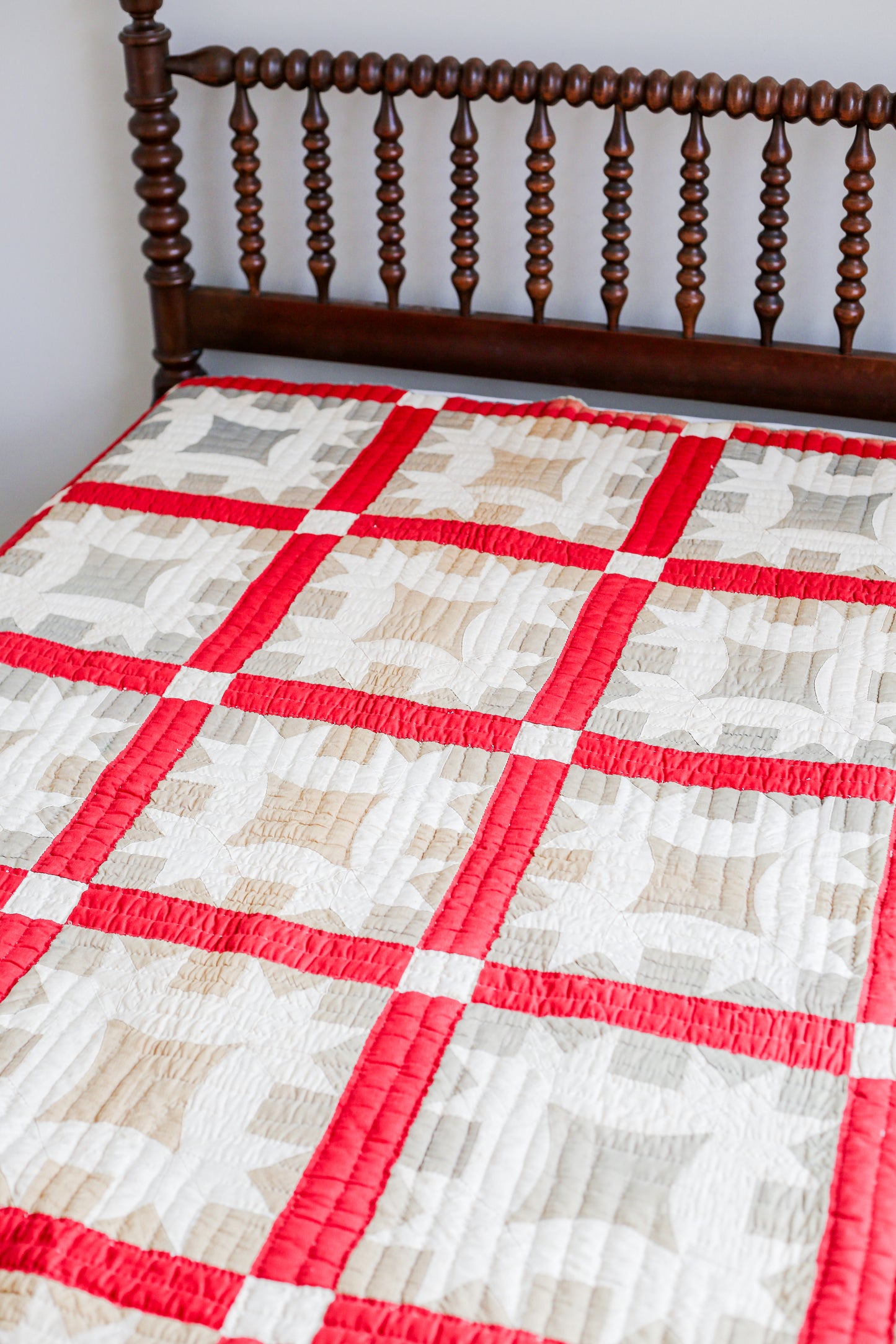 All Hands Round Vegetable Dyed Green and Turkey Red Quilt, c1880