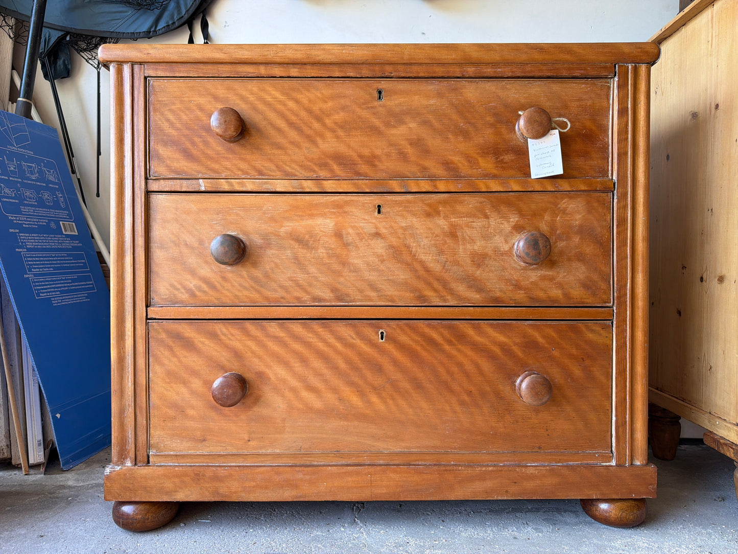 Victorian small pine chest of drawers