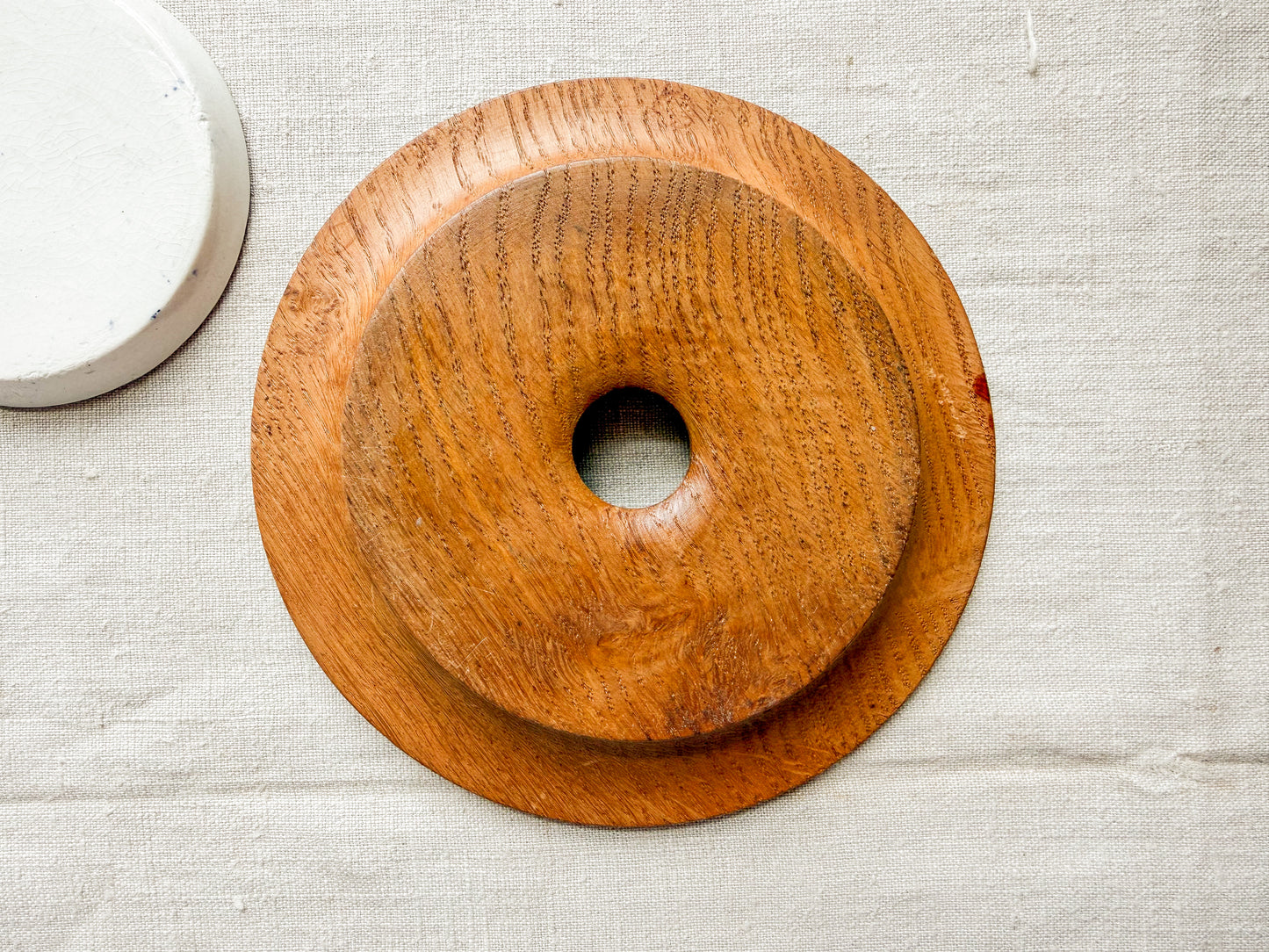 Blue Willow Butter Dish with Oak and Brass Base, c1920