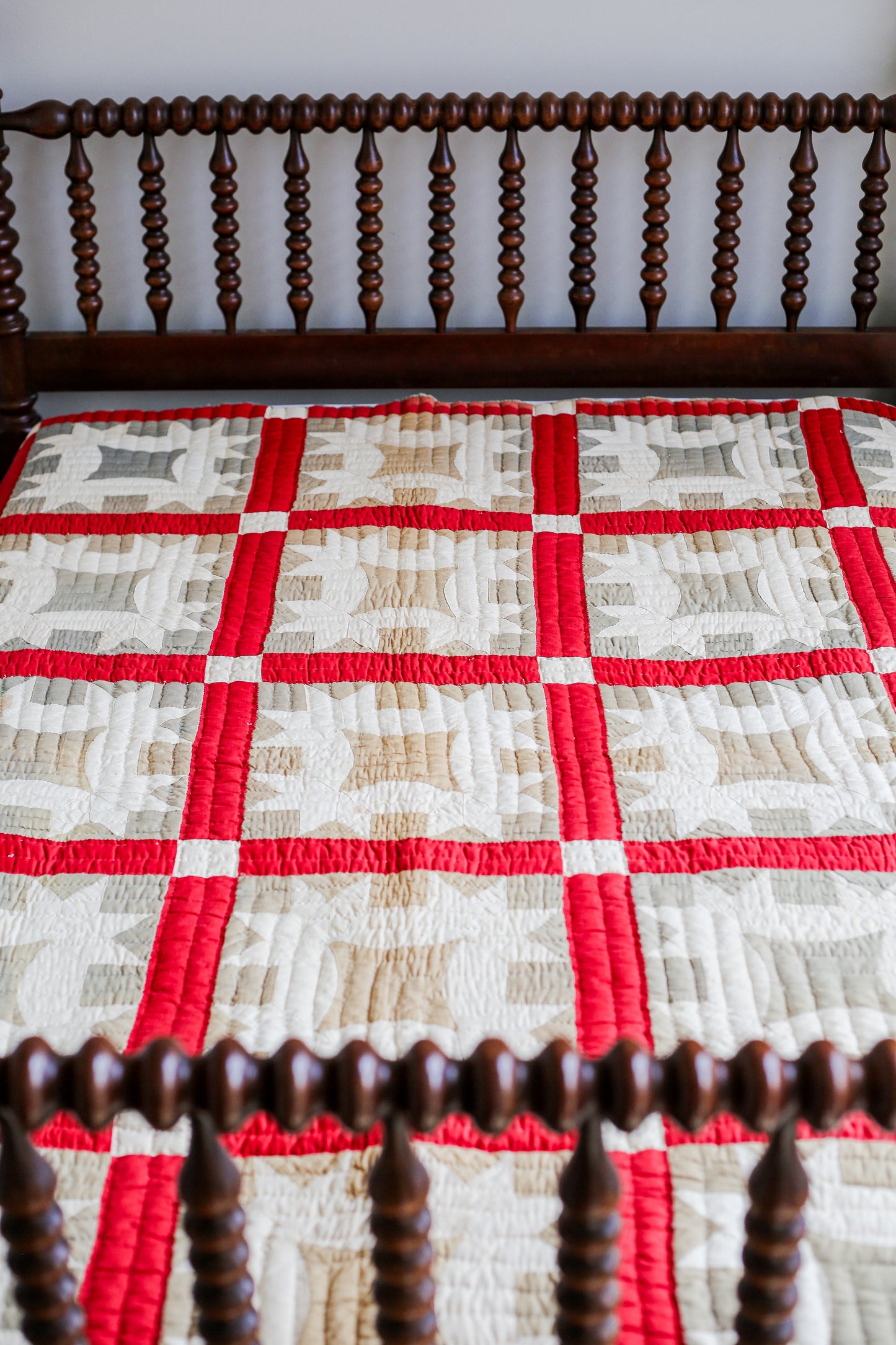 All Hands Round Vegetable Dyed Green and Turkey Red Quilt, c1880