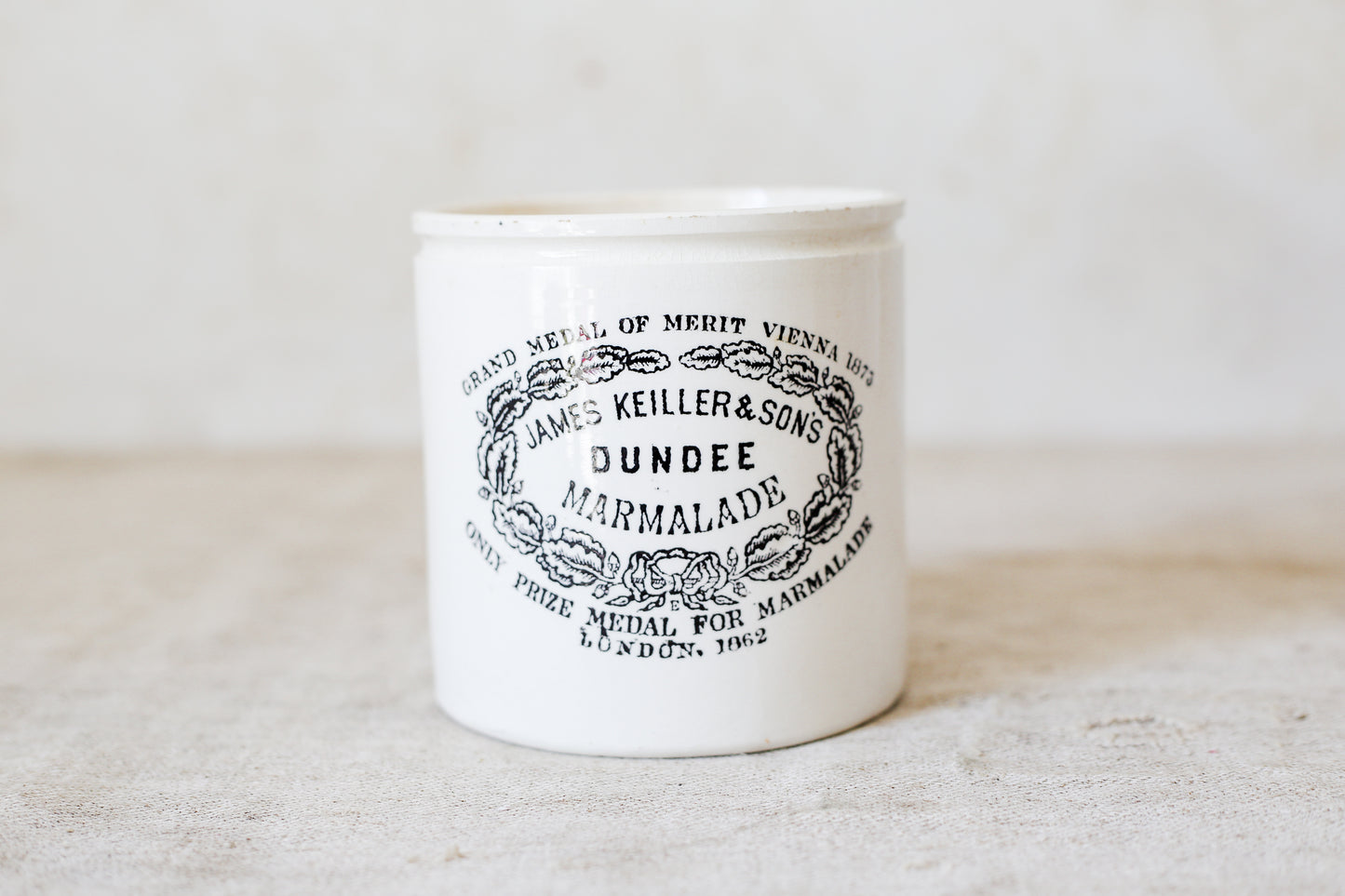 James Keiller & Sons Dundee Marmalade 2 lb. Chubby Pot, c1880