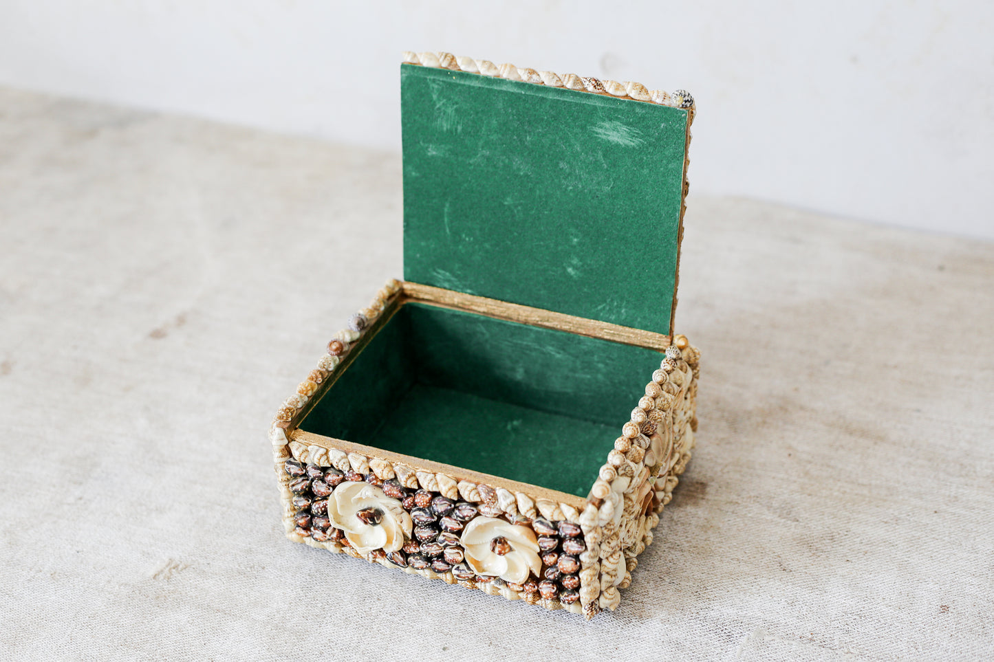 Mosaic Shell Decorated Trinket Box
