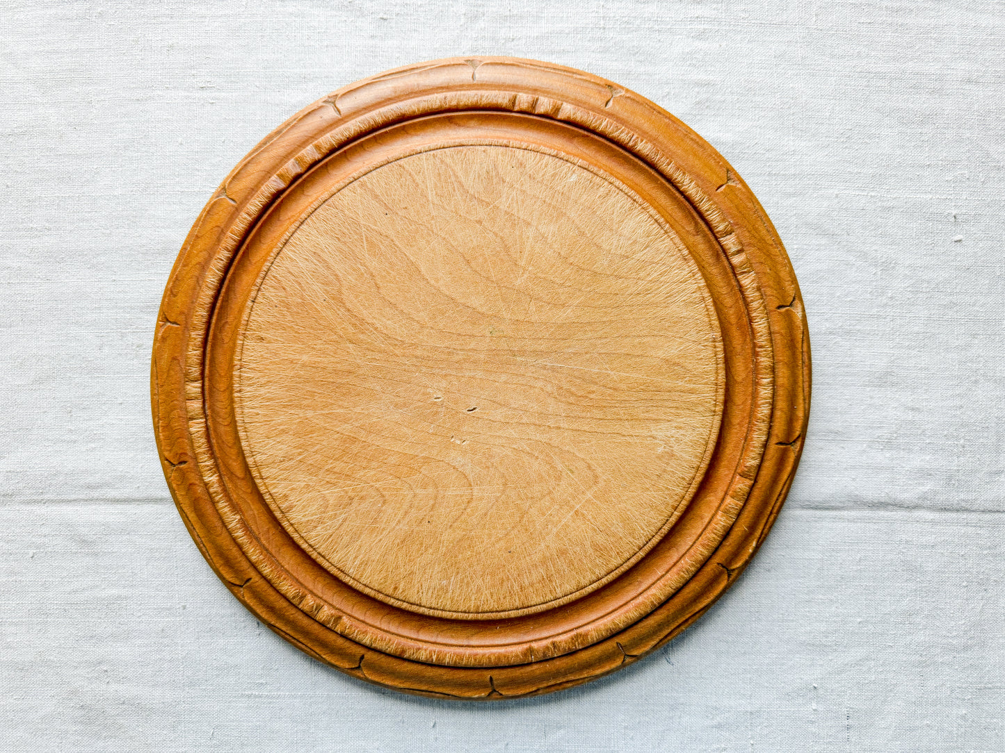 Scalloped Carved English Bread Board, c1920