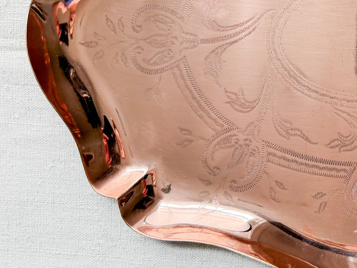 Etched Art Nouveau Copper Tray with Scalloped Edge by Joseph Sankey, c1900