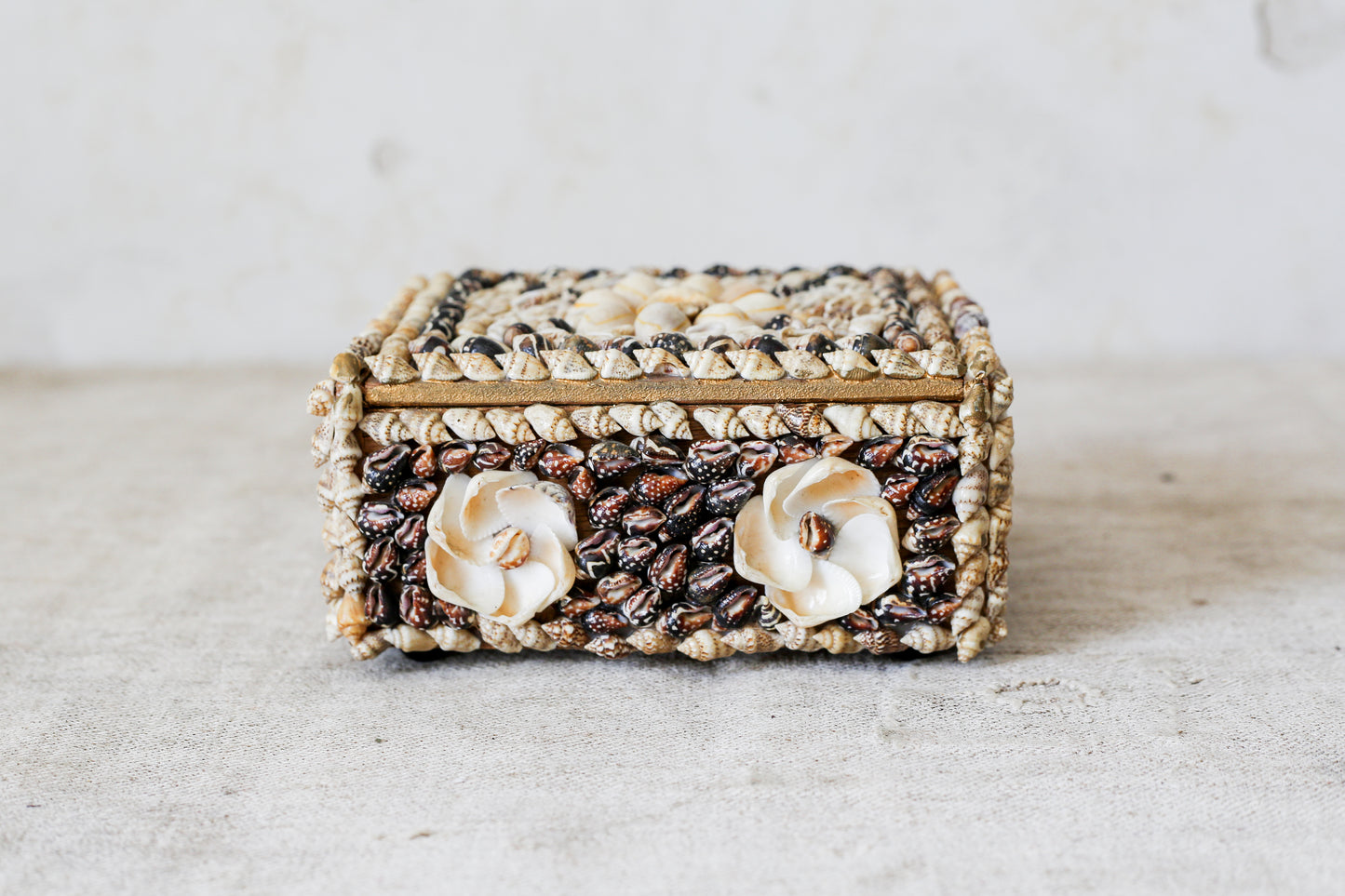Mosaic Shell Decorated Trinket Box