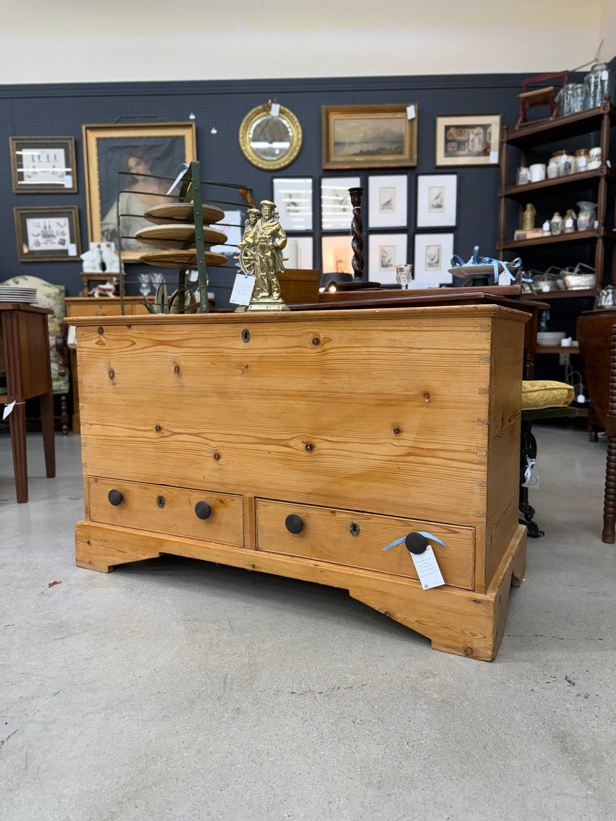 Victorian pine mule chest with drawers