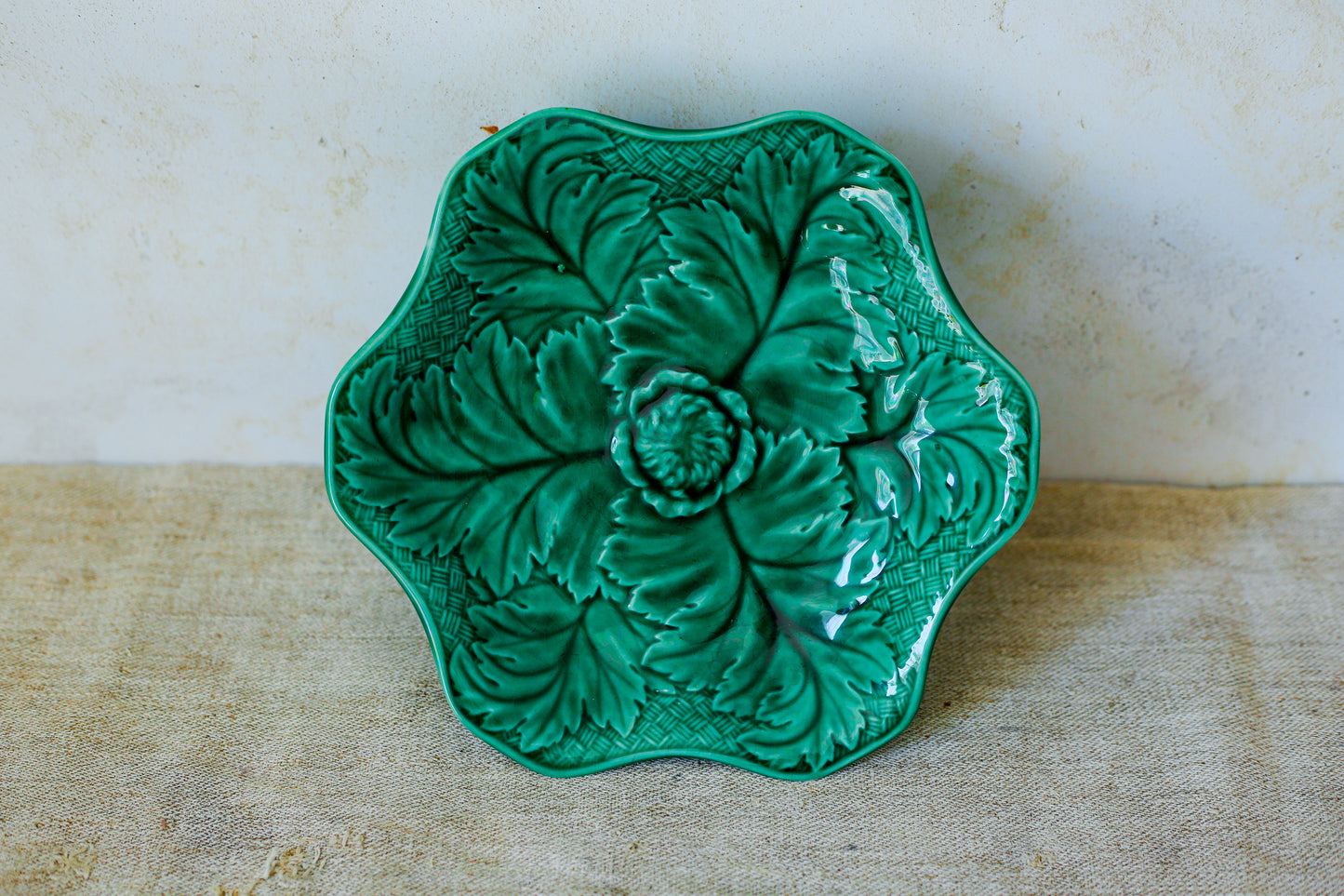 Antique Green Wedgwood Chrysanthemum Pedestal Compote, c1870