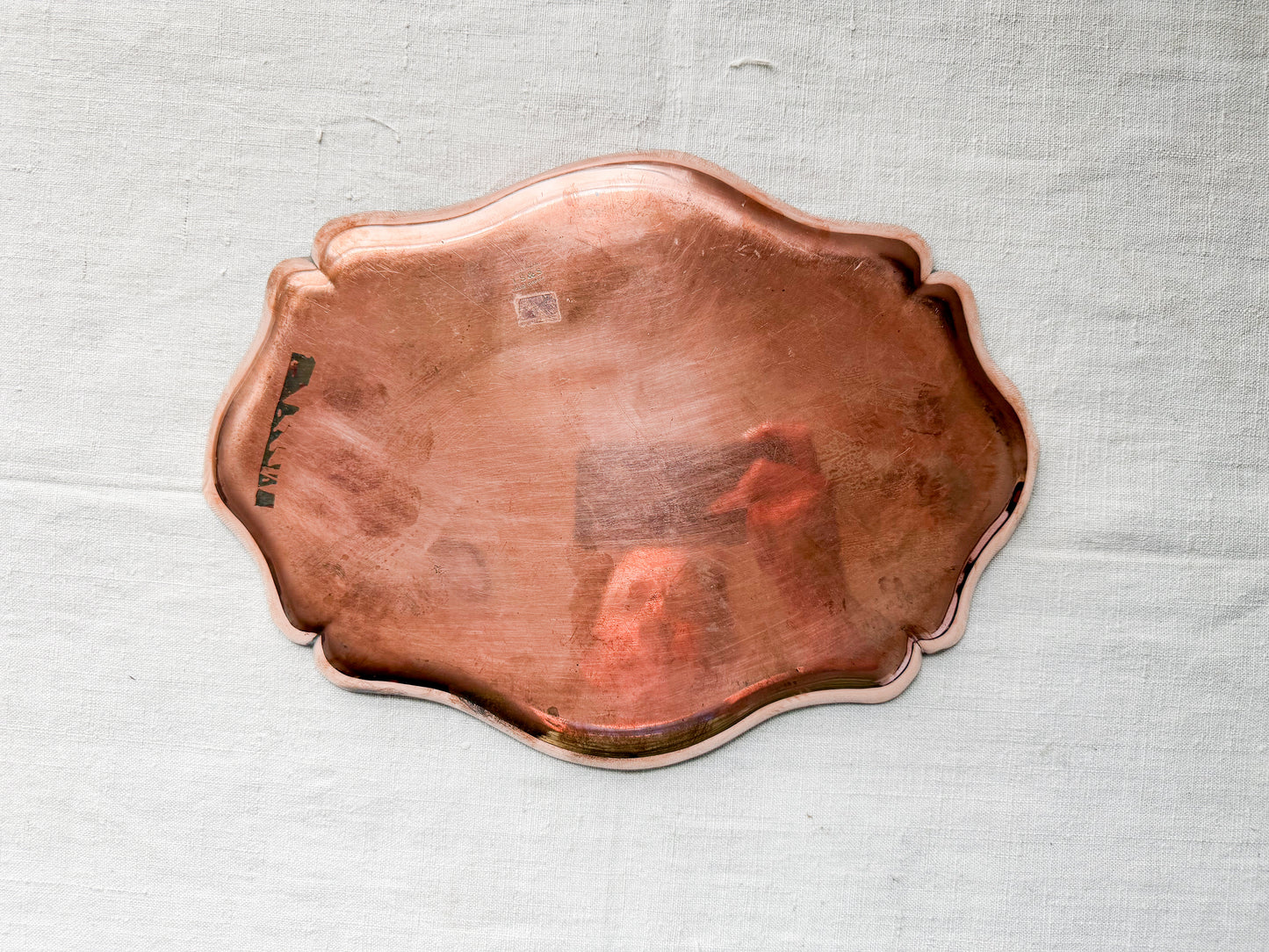 Etched Art Nouveau Copper Tray with Scalloped Edge by Joseph Sankey, c1900