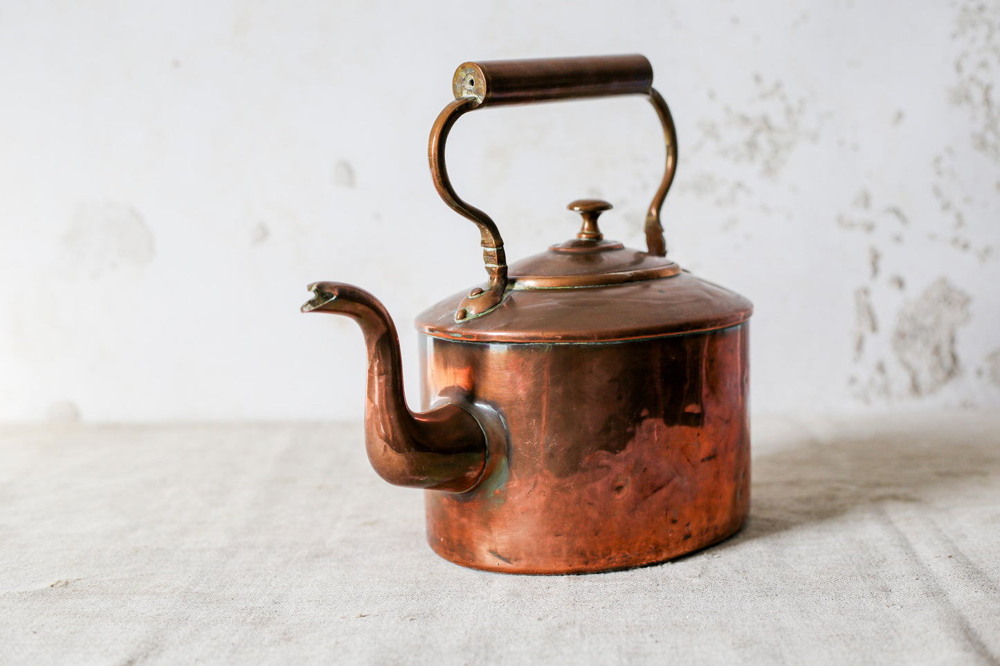 Army & Navy Cooperative Society Ltd. English Oval Copper Kettle, c1900