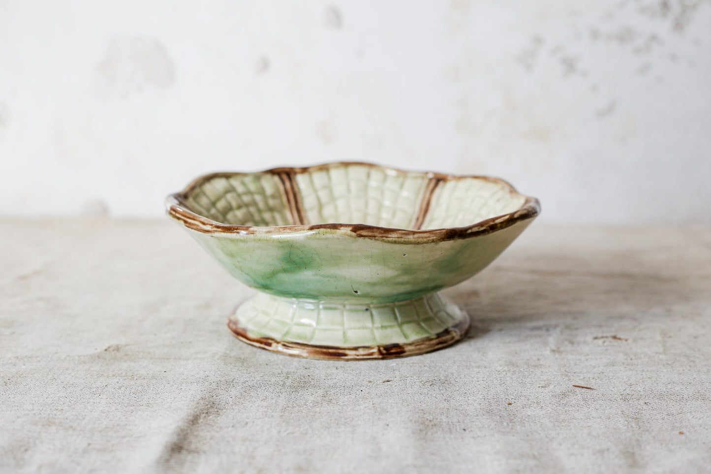 Majolica Green and Pink Begonia Basketweave Pedestal Compote Bowl