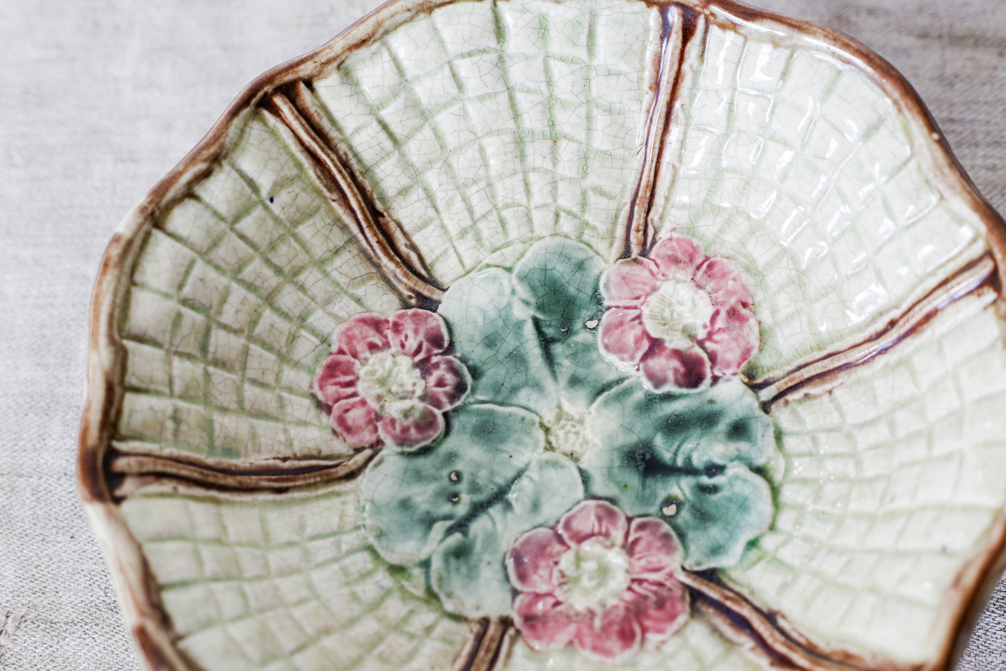 Majolica Green and Pink Begonia Basketweave Pedestal Compote Bowl