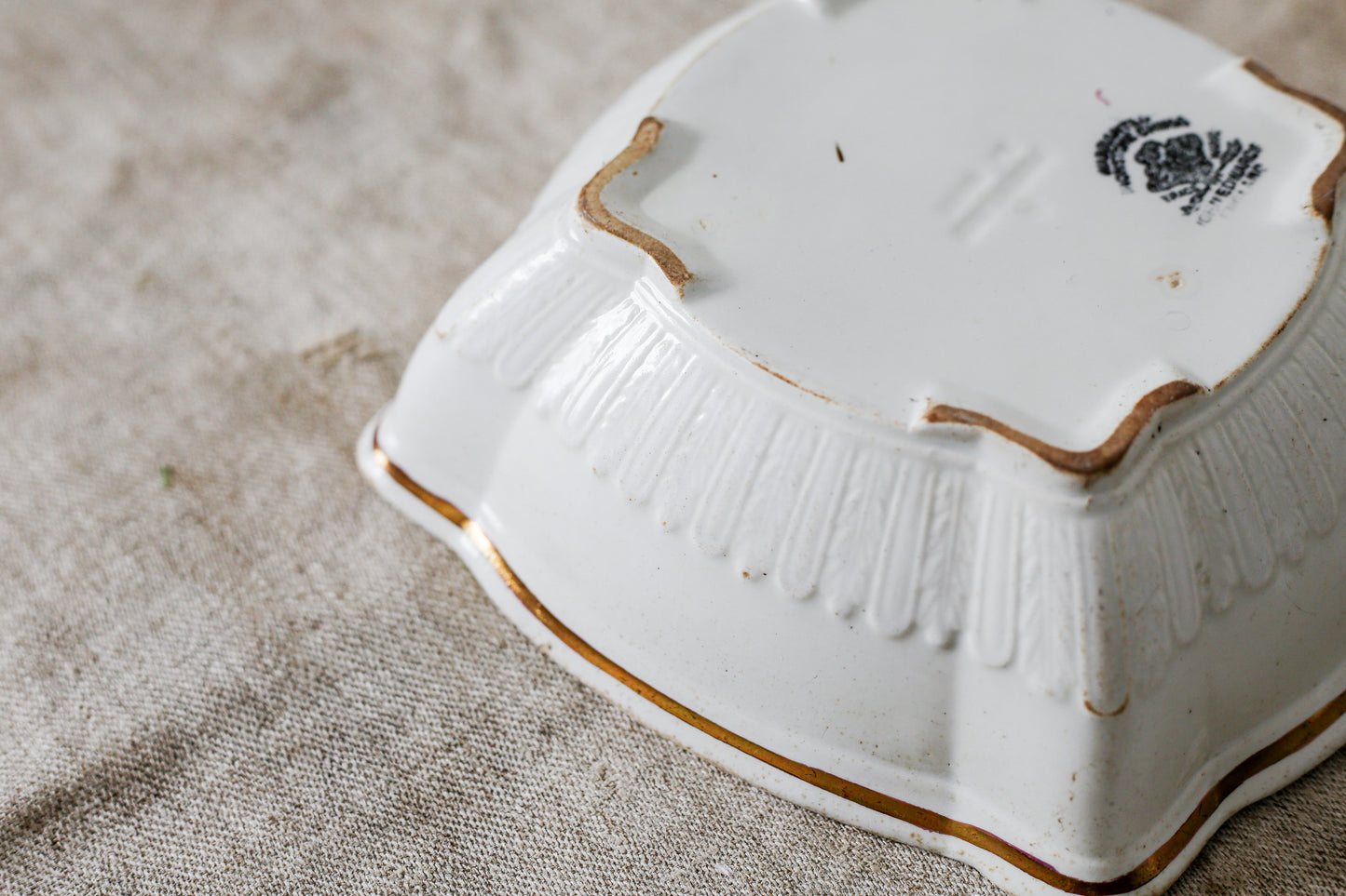 Scalloped Square Feathered Ironstone Dish with Copper Tea Leaf Decoration, c1890