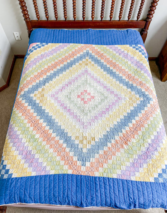 Vintage Around the World Quilt with Blue Border