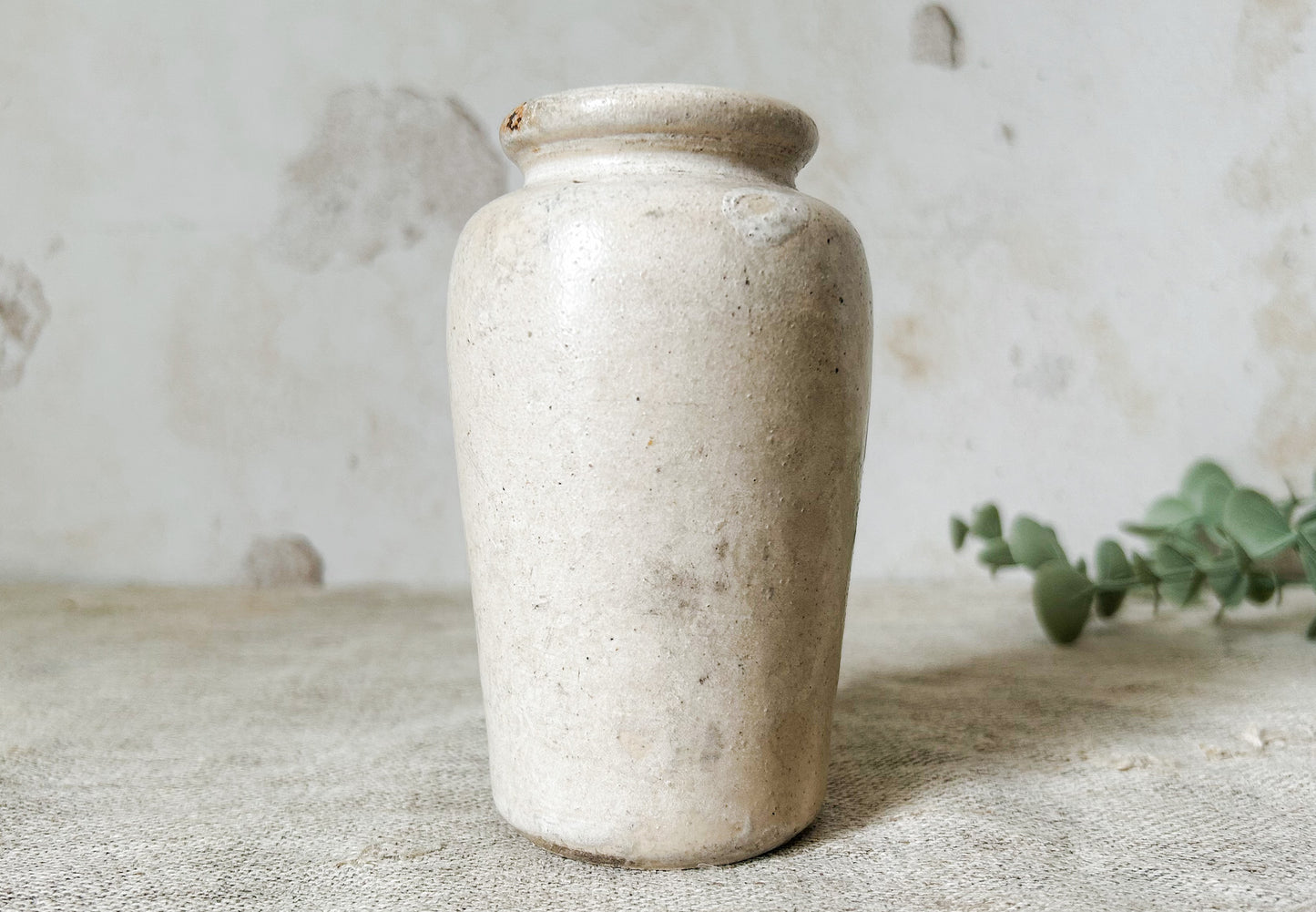 Antique Dunragit Scottish Cream Stoneware Pot