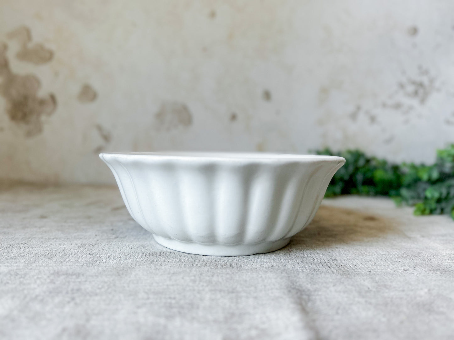 Charles Meakin 8" Lady Finger Ironstone Bowl