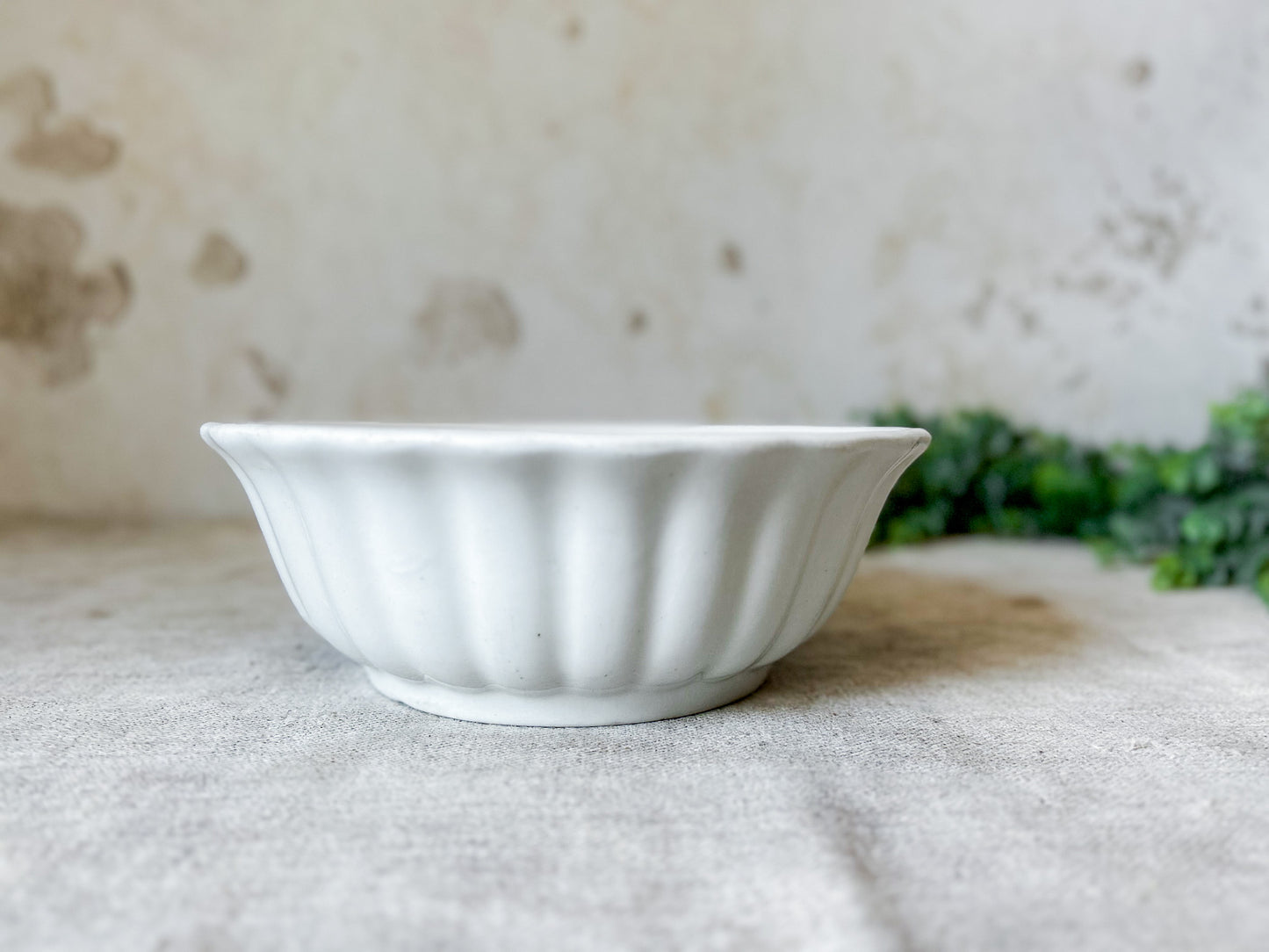 Charles Meakin 8" Lady Finger Ironstone Bowl