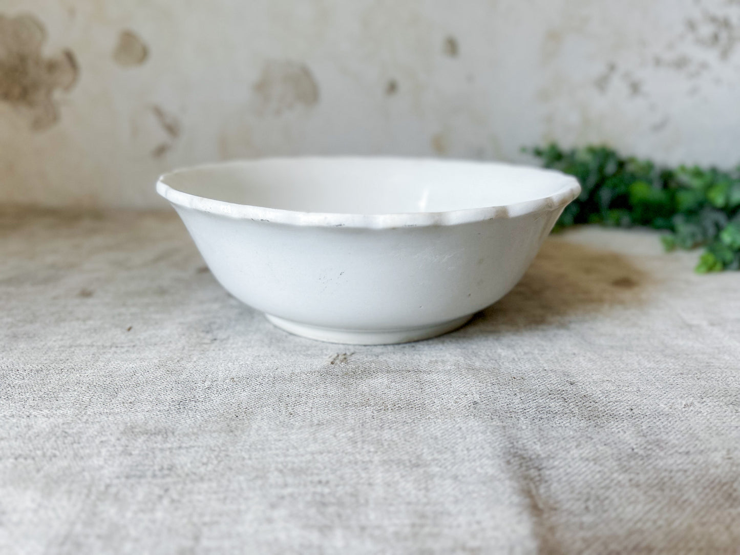 Homer Laughlin 10" Scalloped Ironstone Bowl