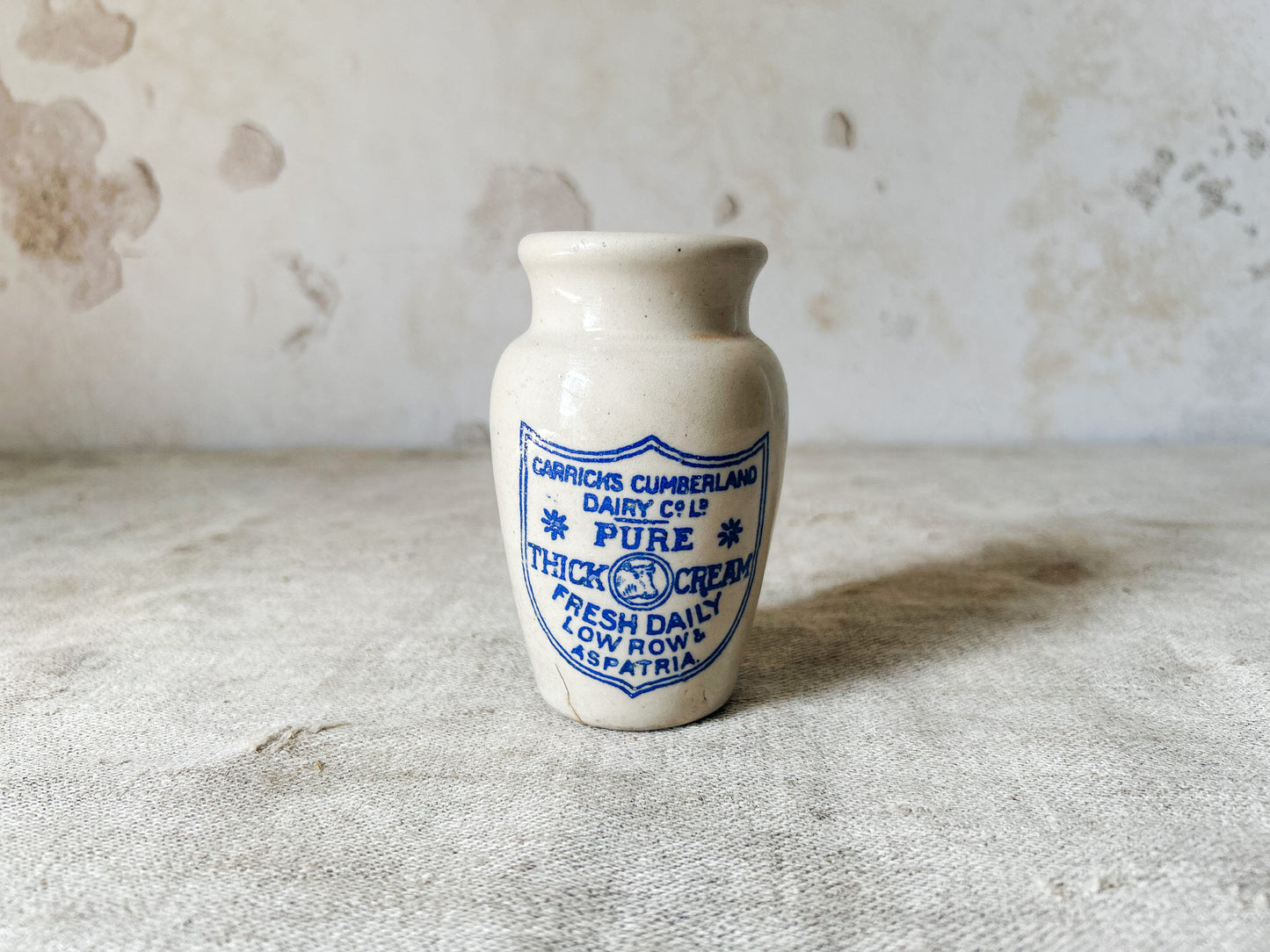 Carricks Cumberland Dairy Cold Cream Pot, c1880