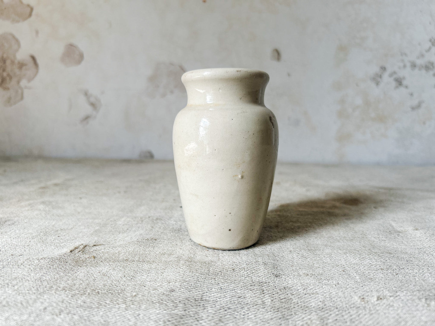 Carricks Cumberland Dairy Cold Cream Pot, c1880